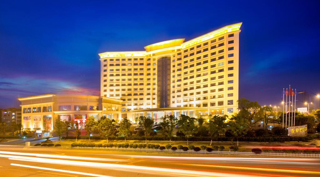 The Grand Plaza Hotel Ji'an  Buitenkant foto