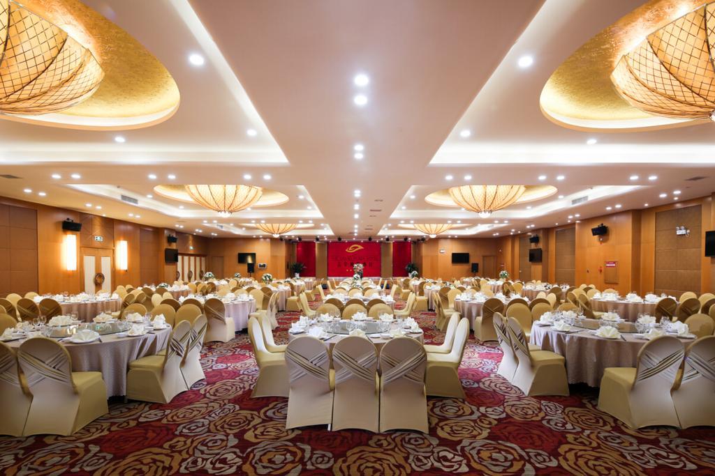 The Grand Plaza Hotel Ji'an  Buitenkant foto