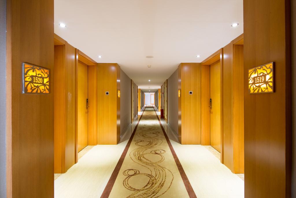 The Grand Plaza Hotel Ji'an  Buitenkant foto
