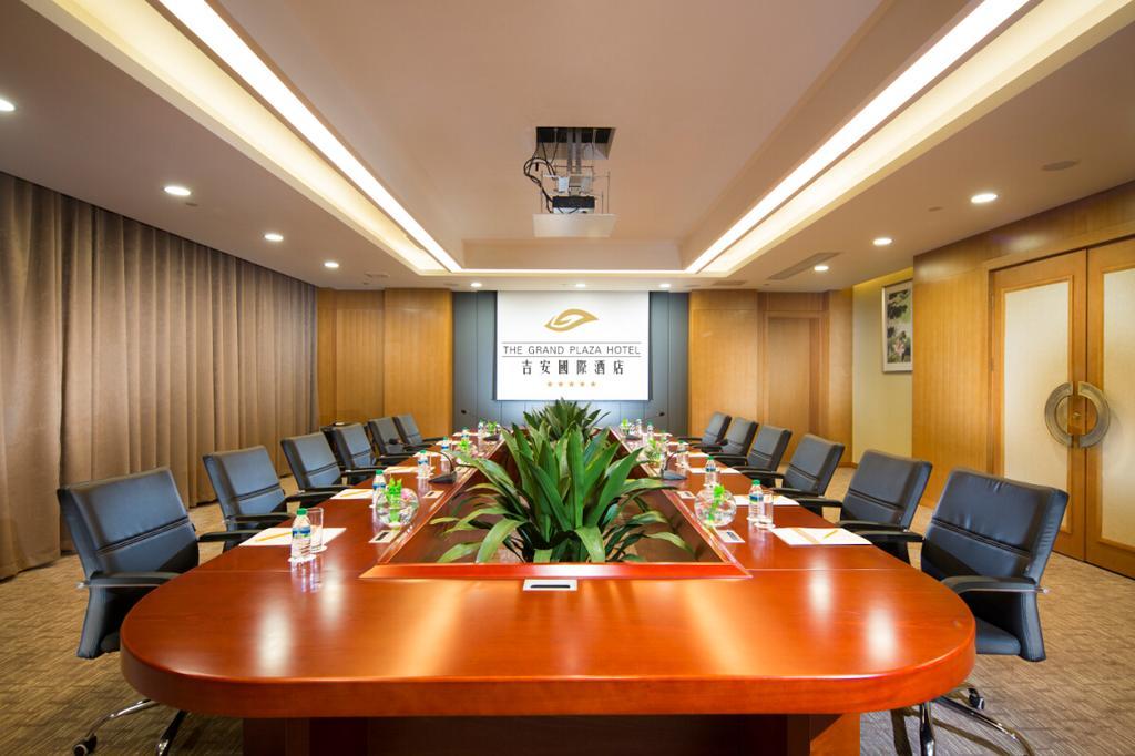 The Grand Plaza Hotel Ji'an  Buitenkant foto