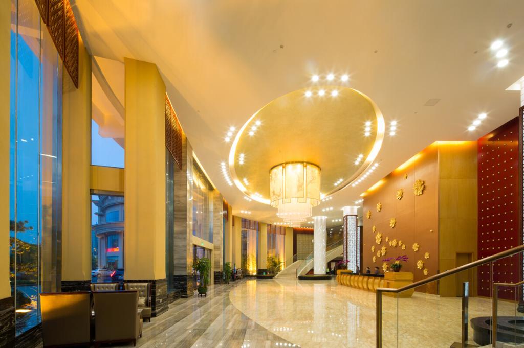 The Grand Plaza Hotel Ji'an  Buitenkant foto