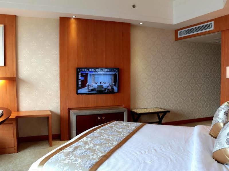 The Grand Plaza Hotel Ji'an  Buitenkant foto